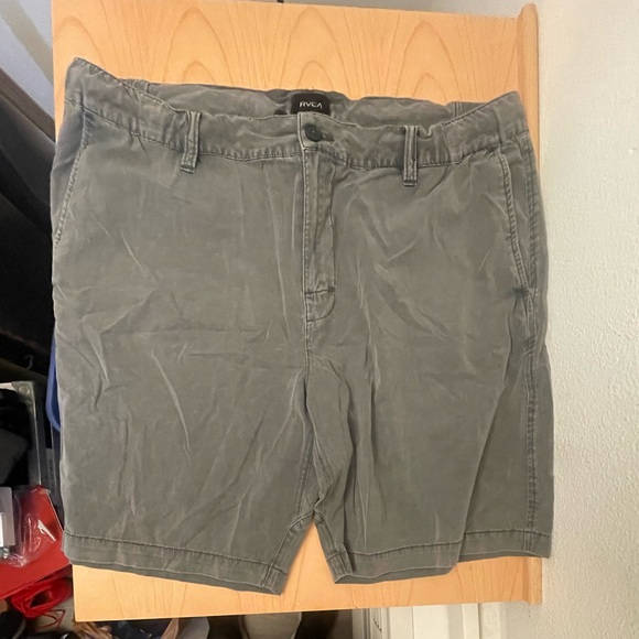 RVCA Men’s Charcoal Board Shorts - Picture 2 of 5